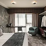 Fitch Hotel